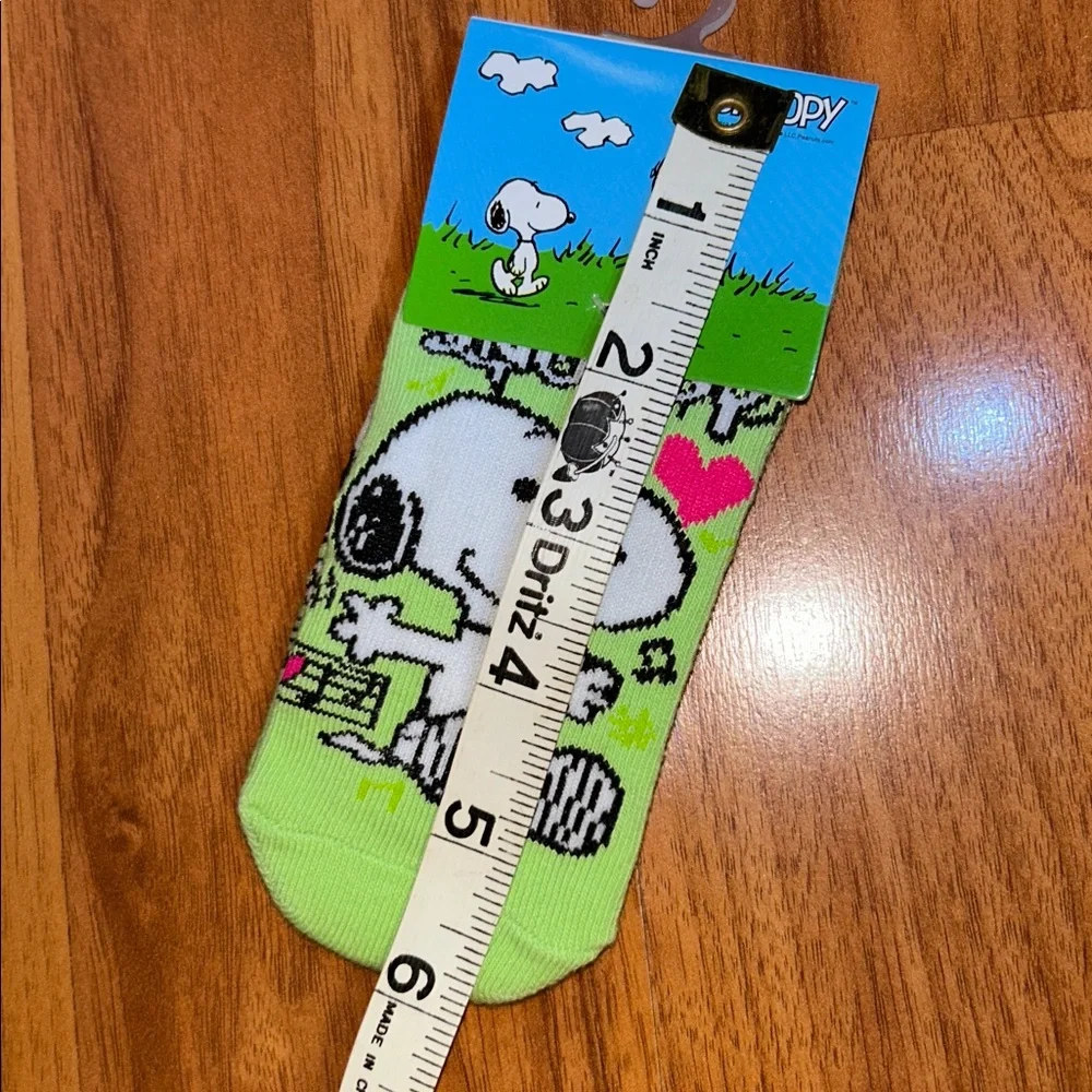 KIDS NWT Peanuts Sock Bundle Snoopy Character Socks